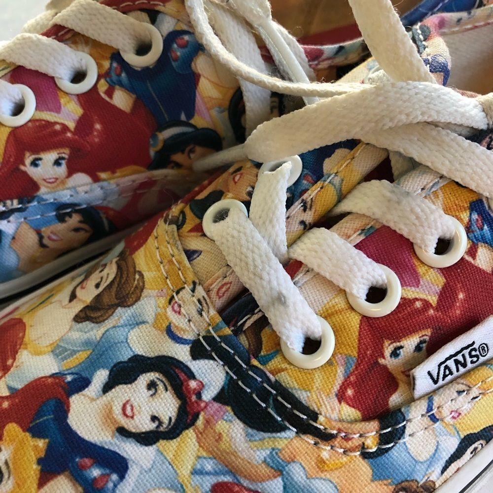 VANS DISNEY Princess Lace Up Sneakers Size 6.5